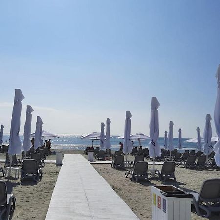 Holiday Rezidence Kazeboo Beach Apartment Năvodari Exterior foto
