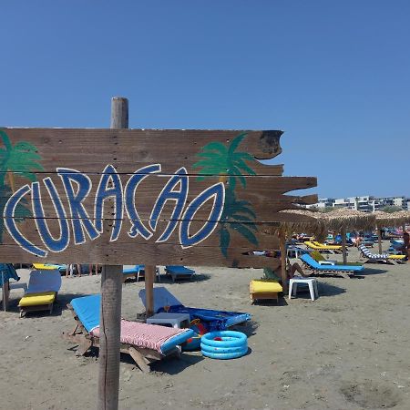 Holiday Rezidence Kazeboo Beach Apartment Năvodari Exterior foto