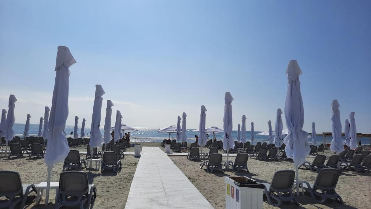 Holiday Rezidence Kazeboo Beach Apartment Năvodari Exterior foto